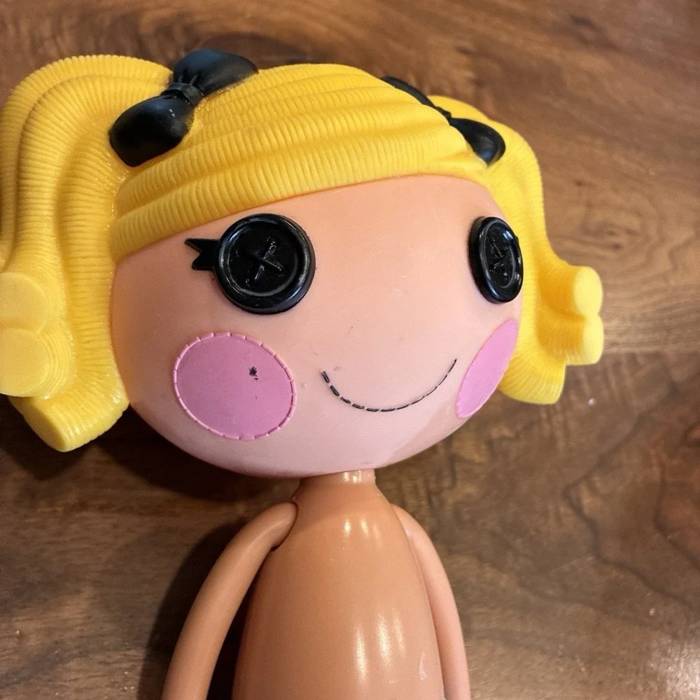 Lalaloopsy Alice In Lalaloopsyland 12